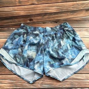 Lululemon Hotty Hot 4” Sun Dazed Multi Blue